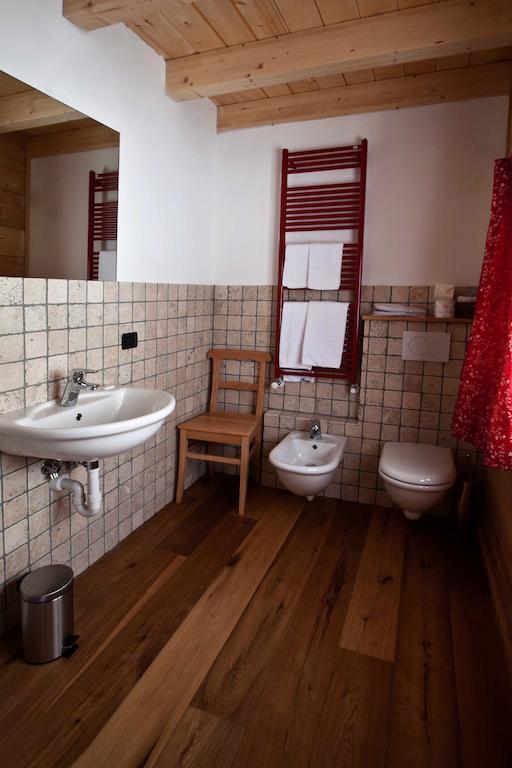 B&B La Locanda Macugnaga Oda fotoğraf