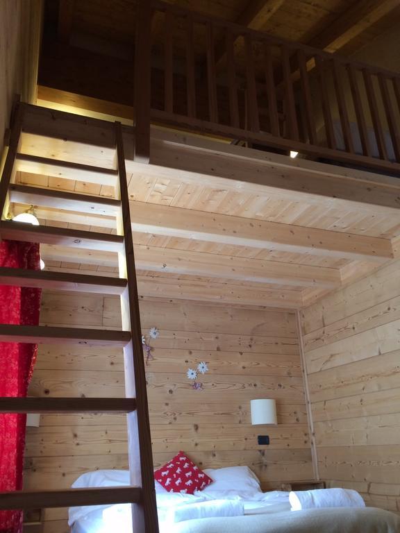 B&B La Locanda Macugnaga Oda fotoğraf
