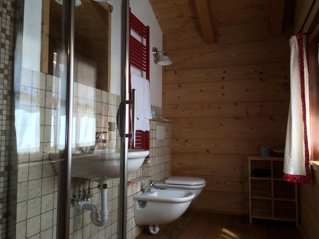 B&B La Locanda Macugnaga Oda fotoğraf